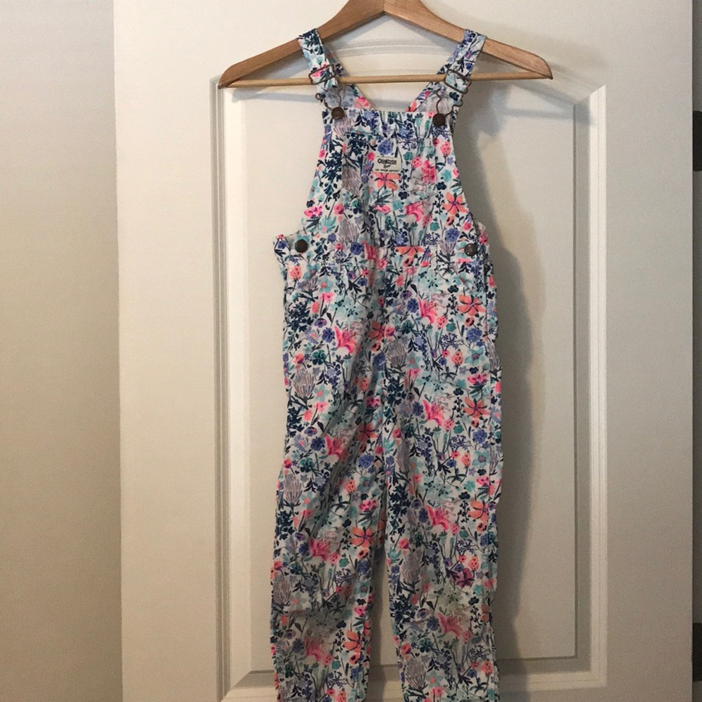 💕Little Girls 👧🏻OSH KOSH Jumpsuit⭐️